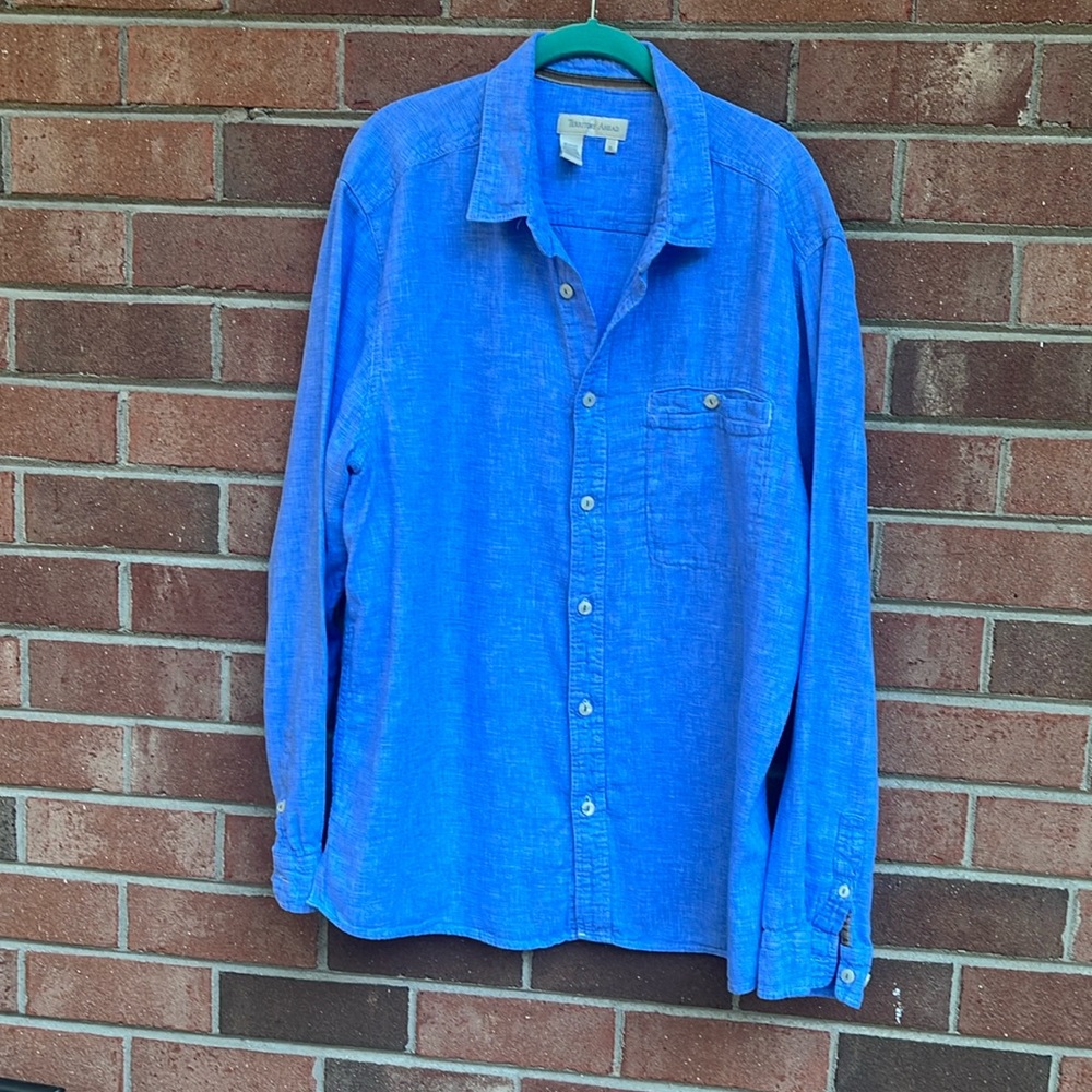 Territory Ahead men’s blue shirt XL.